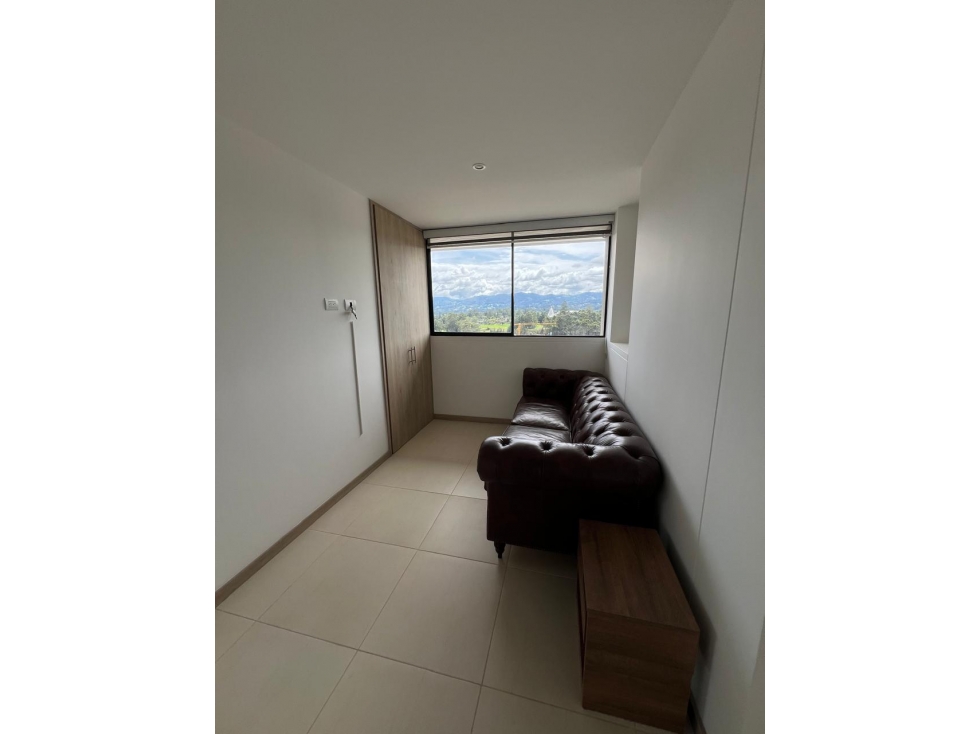 VENTA DE APARTAMENTO EN PISO ALTO CON EXCELENTE VISTA — foto 2