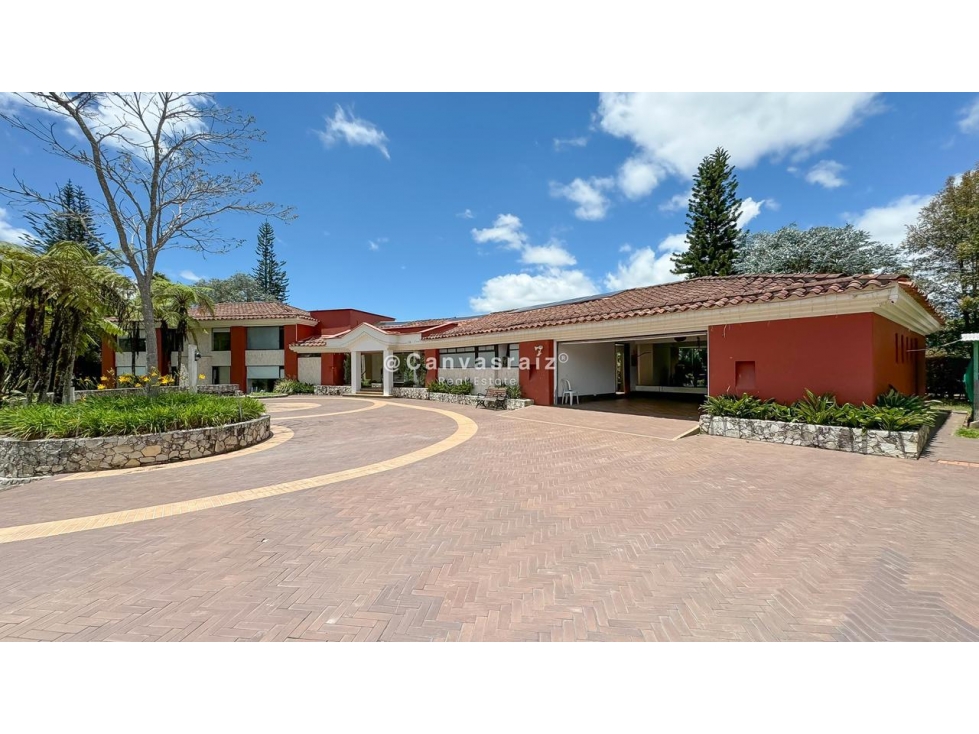 EN VENTA CASA CAMPESTRE DE LUJO EN FIZEBAD, EL RETIRO — foto 2