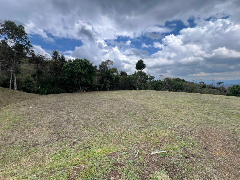 VENTA DE LOTE EN PARCELACIÓN CERCA A LA AUTOPISTA MEDELLÍN BOGOTA — foto 2