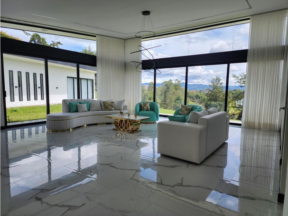 ARRIENDO DE CASA EN PARCELACIÓN CERCA A SAN ANTONIO DE PEREIRA — foto 2
