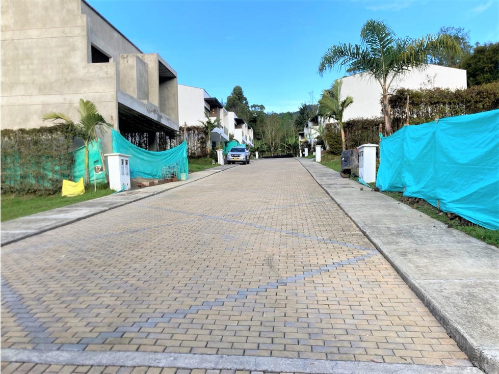 Venta de Lote en El Retiro - 2