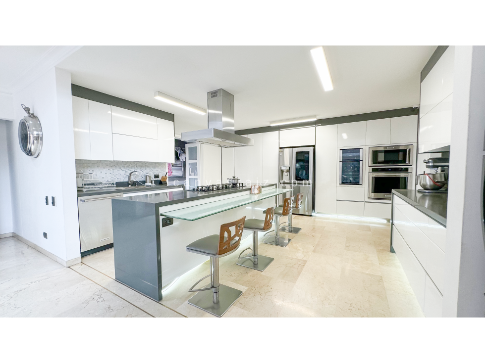 Penthouse con Piscina Privada Sector Laureles — foto 5