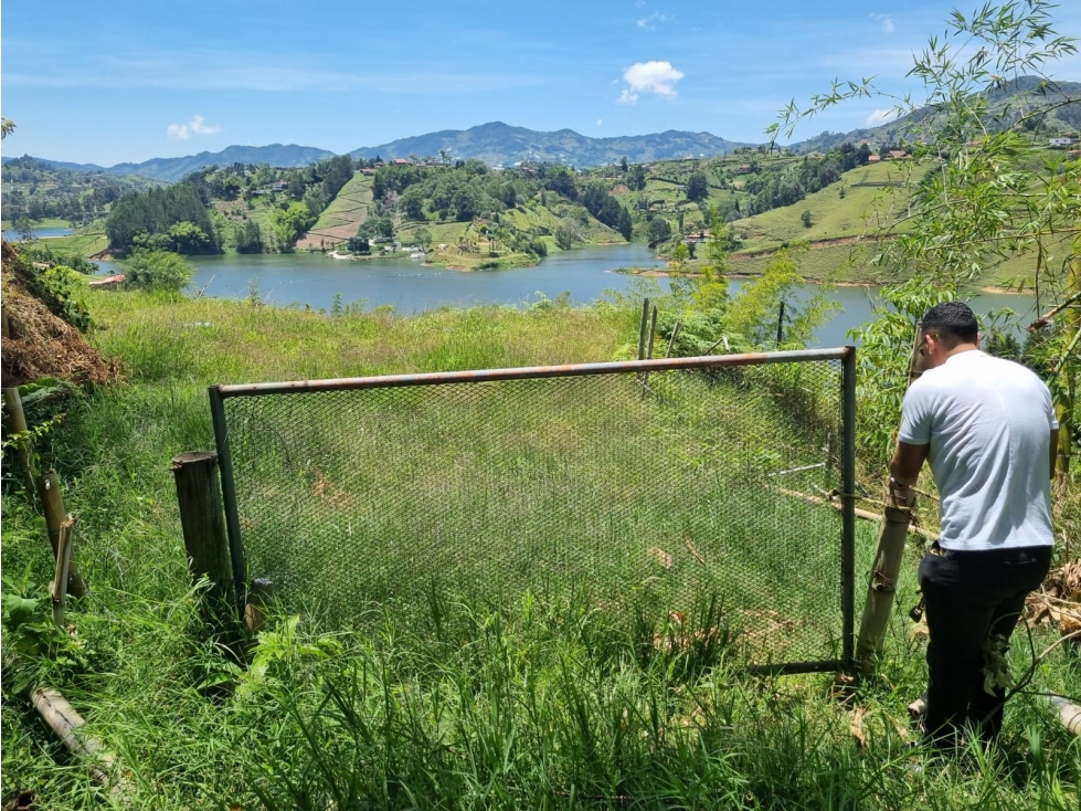 Lote con acceso al Embalse en Guatapé — foto 2