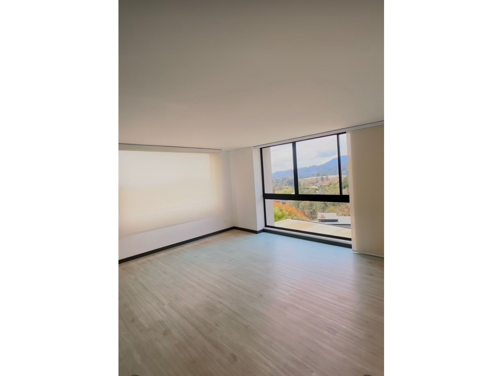 Venta de Casa Unidad Cerrada en el Alto de Las Palmas — foto 3
