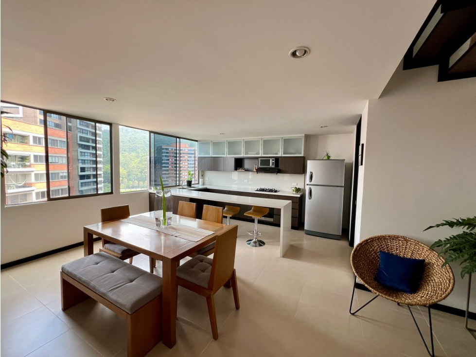 Apartamento Dúplex en Altos del Poblado — foto 3