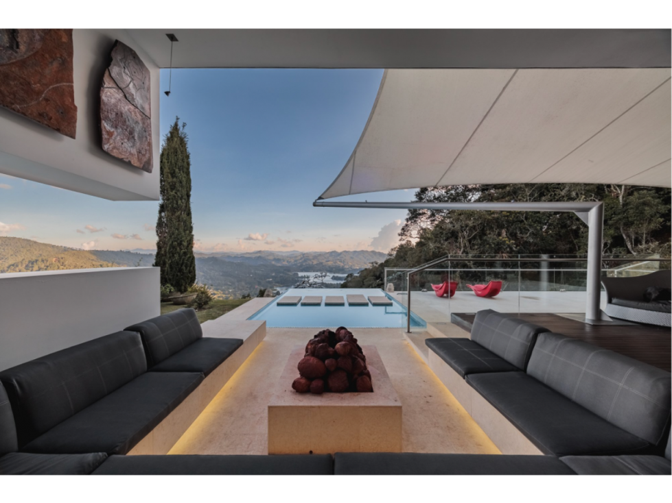 Venta de Casa Campestre en Parcelación El Retiro — foto 4
