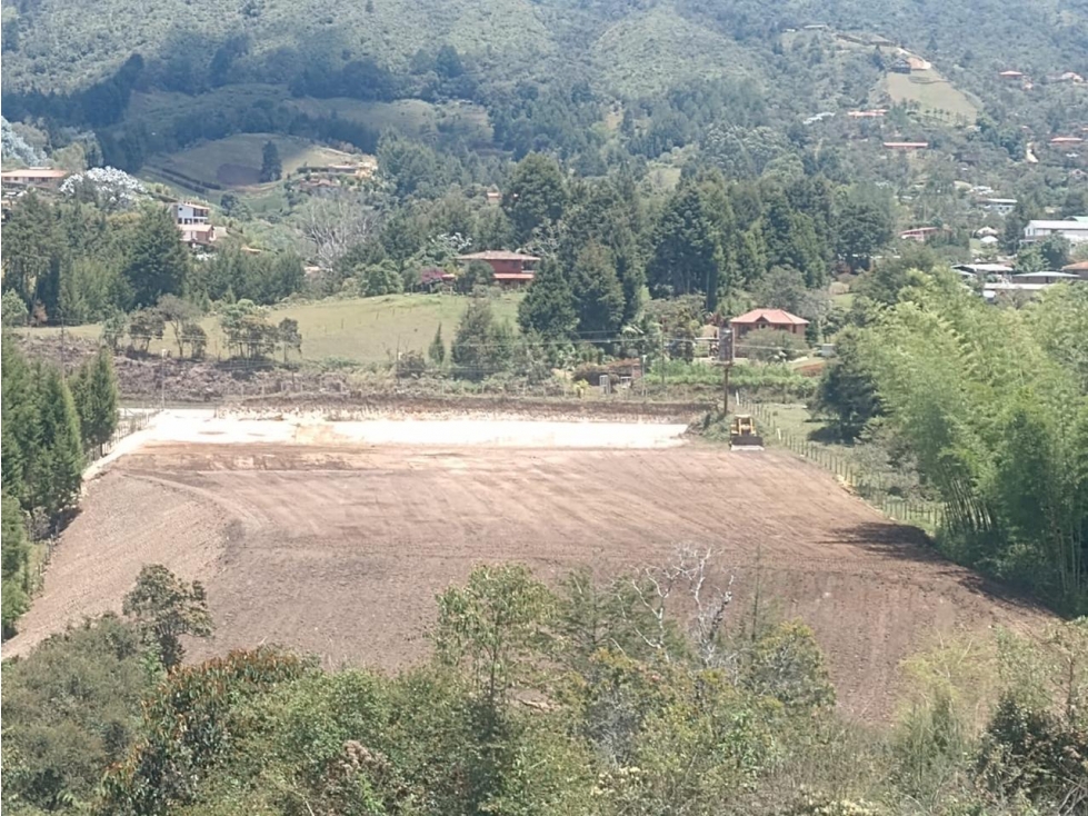 LOTE EN RIONEGRO SECTOR LA MOSQUITA, USO MIXTO — foto 2