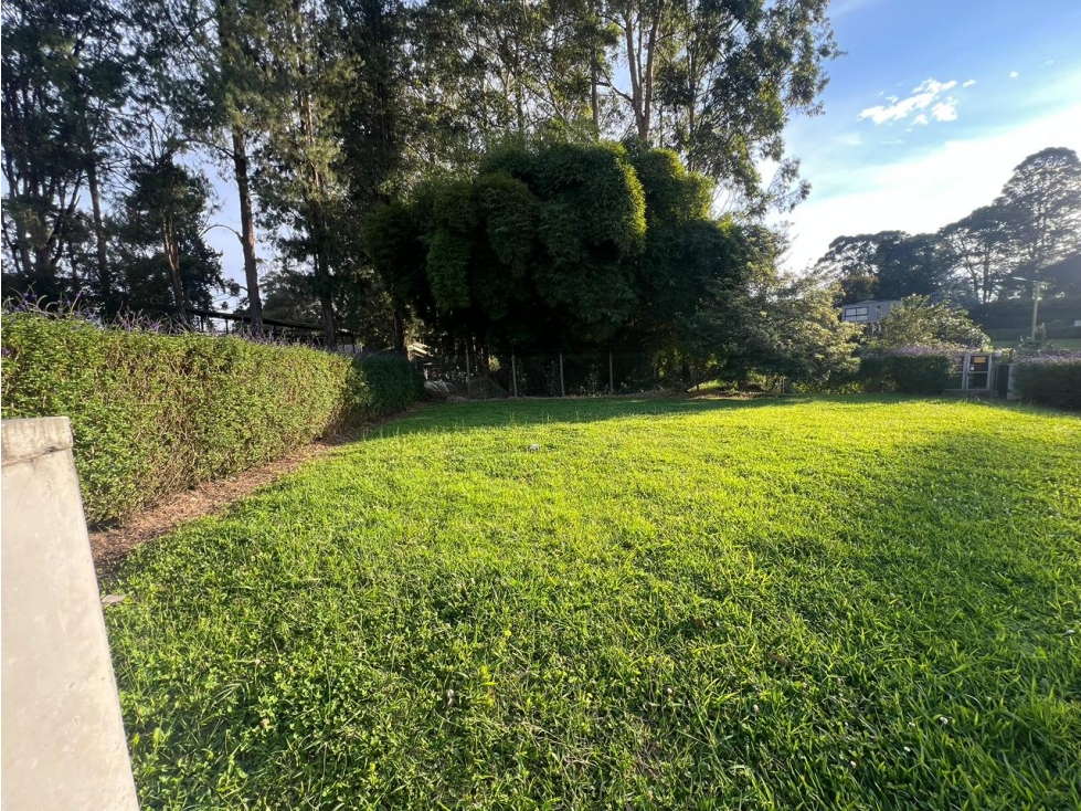 VENTA DE LOTE EN UNIDAD CERRADA EN LLANOGRANDE