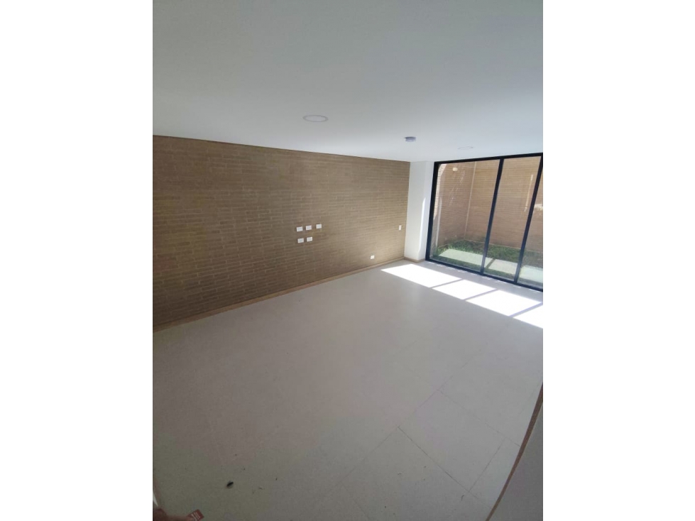 CASA PARA ESTRENAR EN SAN ANTONIO DE PEREIRA — foto 2