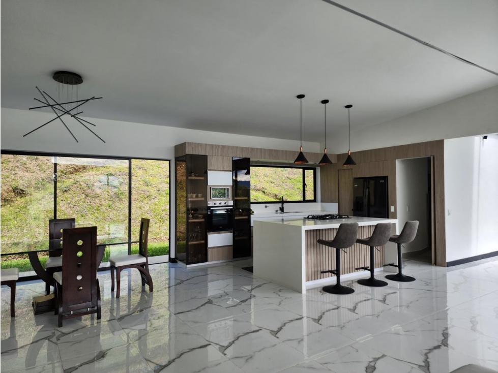 ARRIENDO DE CASA EN PARCELACIÓN CERCA A SAN ANTONIO DE PEREIRA — foto 3