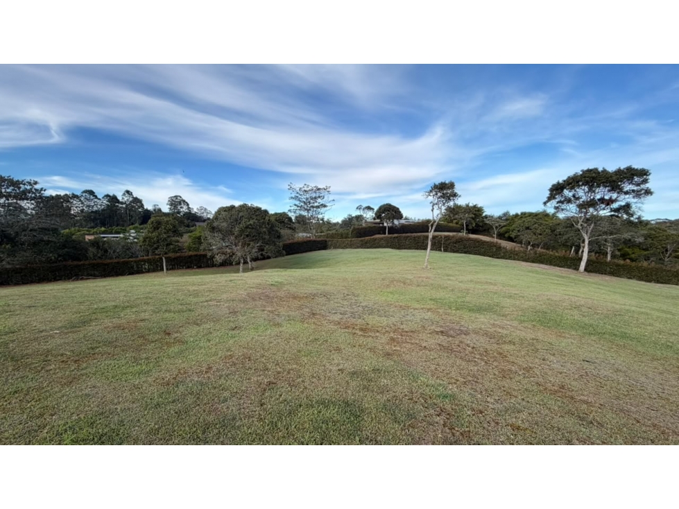 EN VENTA - LOTE CON VISTA EN PARCELACIÓN DETRÁS DEL CLUB LLANOGRANDE — foto 6