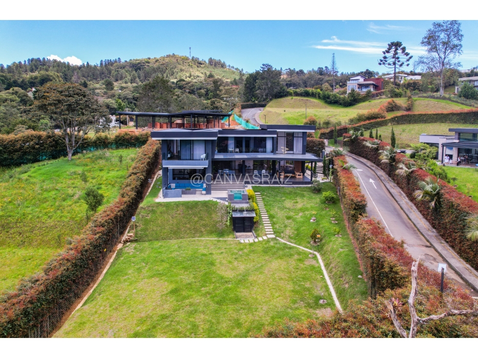 CASA CAMPESTRE EN PARCELACIÓN VÍA LAS PALMAS - LA FE
