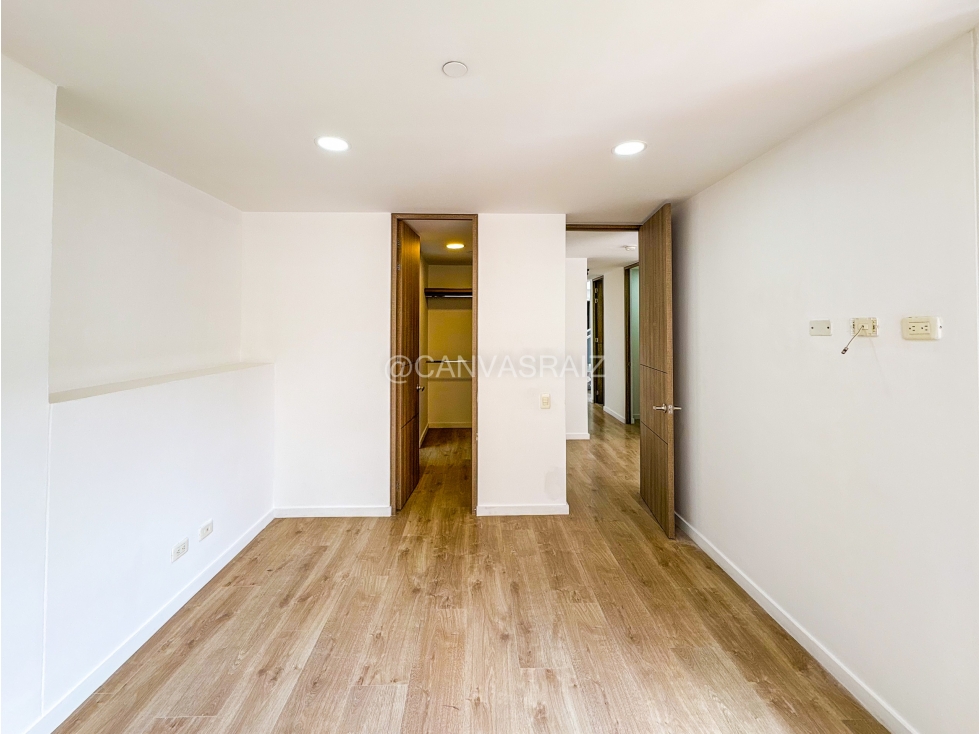 VENTA DE PENTHOUSE EN LA LOMA DE LAS BRUJAS — foto 4