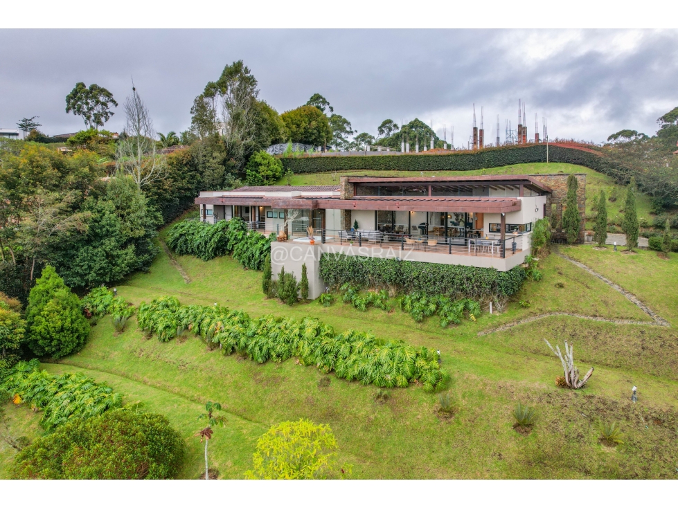 CASA EN PARCELACIÓN VÍA SAN ANTONIO LA CEJA
