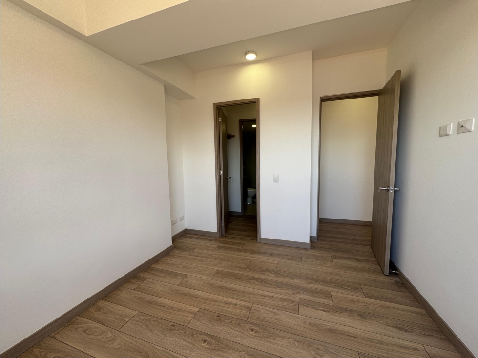 APARTAMENTO EN UNIDAD CERRADA EN RIONEGRO — foto 4