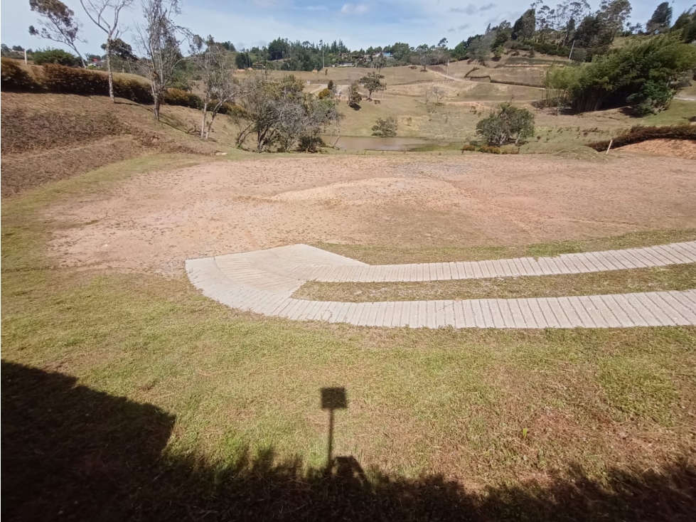 LOTE CON LAGO EN PARCELACIÓN SECTOR AEROPUERTO — foto 4