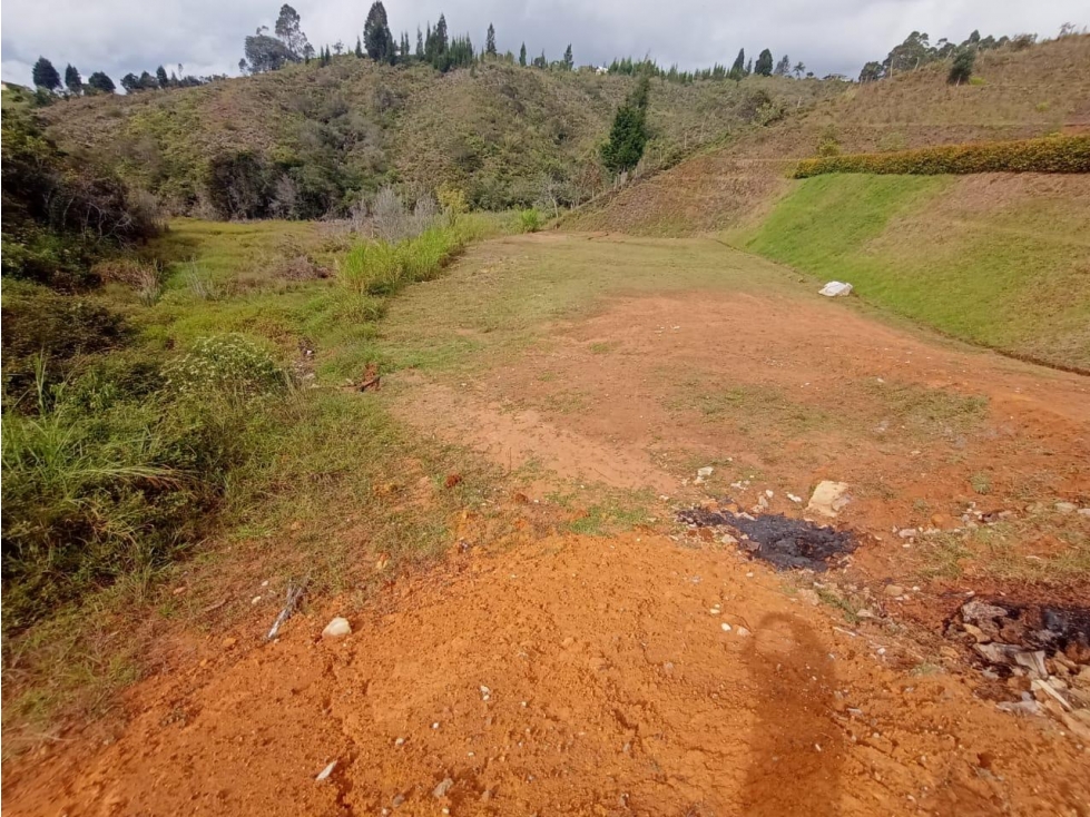 LOTE EN UNIDAD CERRADA SECTOR AEROPUERTO — foto 3