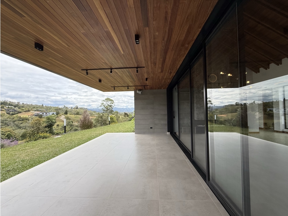 Casa campestre en parcelación vía San Antonio - La Ceja — foto 4