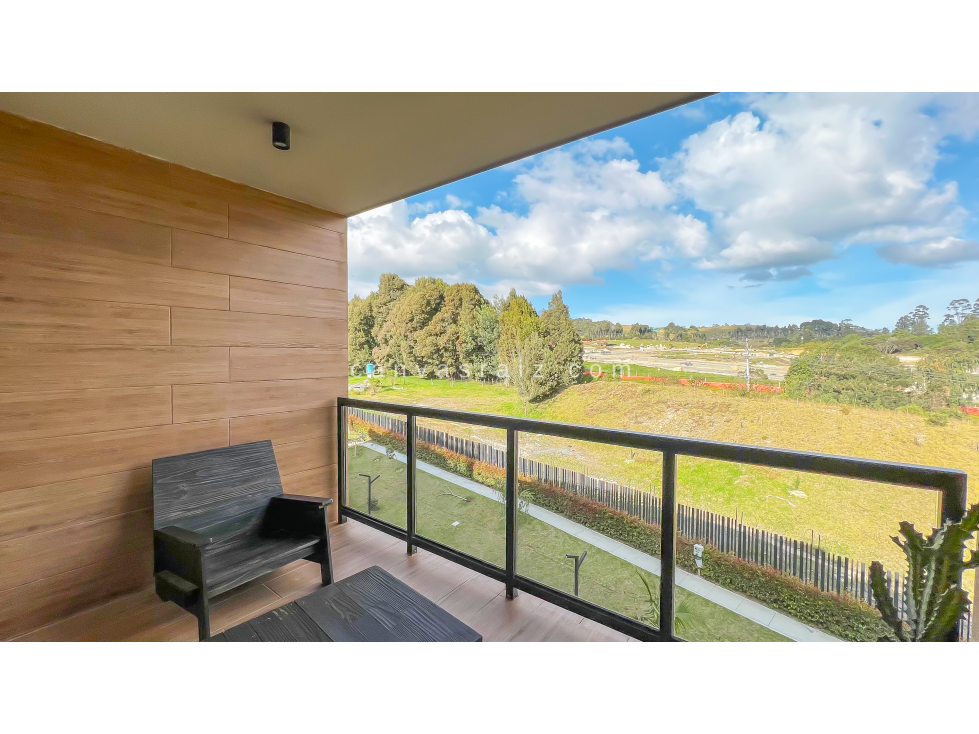 Penthouse Amoblado en Alto de Las Palmas - 1