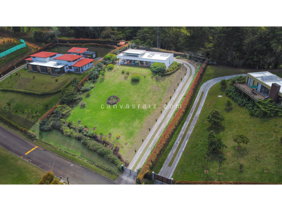 Casa Campestre en Parcelación Vía San Antonio - La Ceja — foto 2