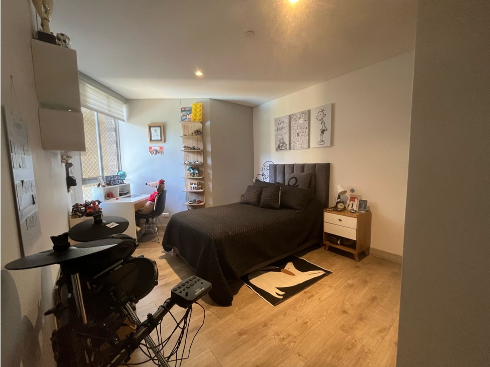 Venta de Apartamento en El Poblado, Castropol — foto 6