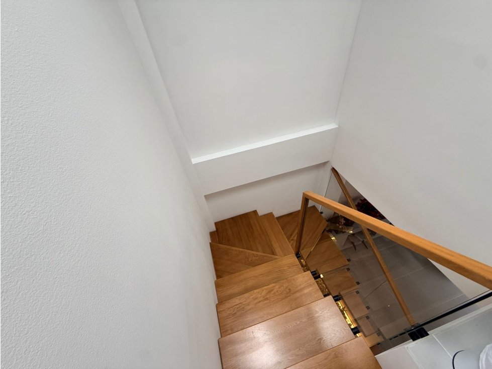 VENTA DE CASA EN UNIDAD CERRADA LLANOGRANDE — foto 4