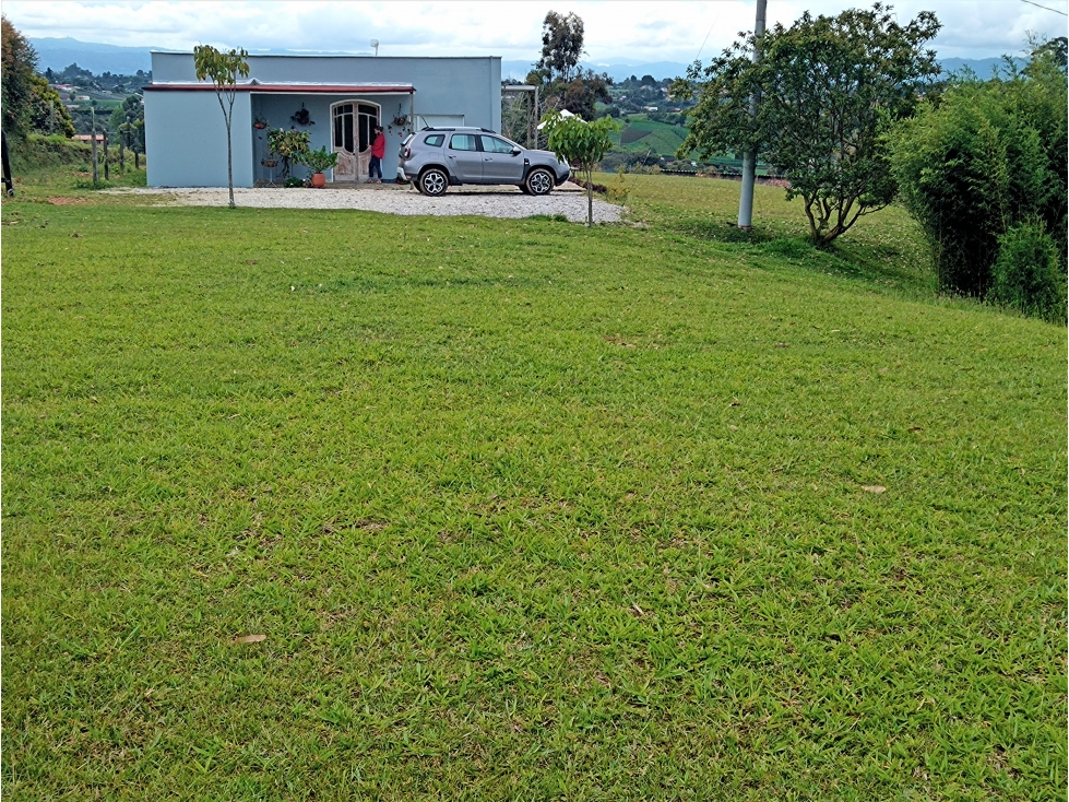 Venta de Finca Independiente en El Santuario - 2