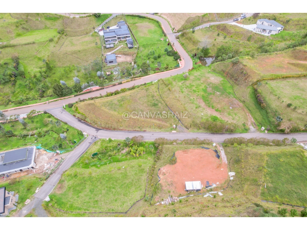VENTA DE LOTE EN PARCELACIÓN EL RETIRO VEREDA LEJOS DEL NIDO