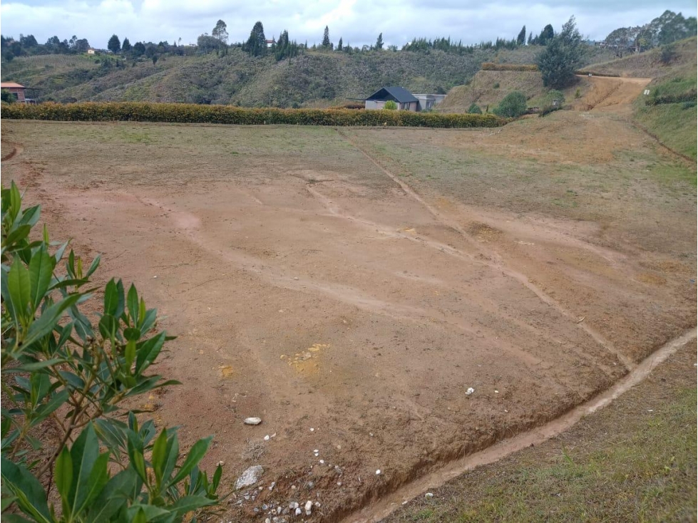 LOTE EN UNIDAD CERRADA SECTOR AEROPUERTO — foto 6