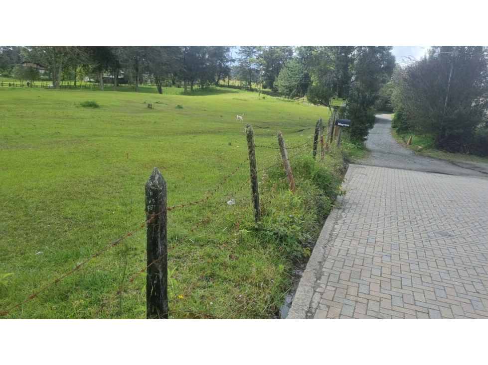 VENTA DE LOTE INDEPENDIENTE EN EL RETIRO — foto 6