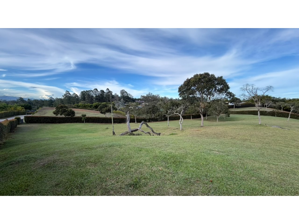 EN VENTA - LOTE EN PARCELACIÓN DETRÁS DEL CLUB DE LLANOGRANDE — foto 5