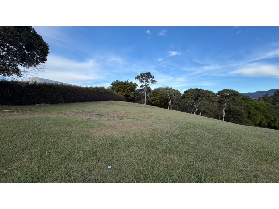 EN VENTA - LOTE EN PARCELACIÓN DETRÁS DEL CLUB DE LLANOGRANDE — foto 5