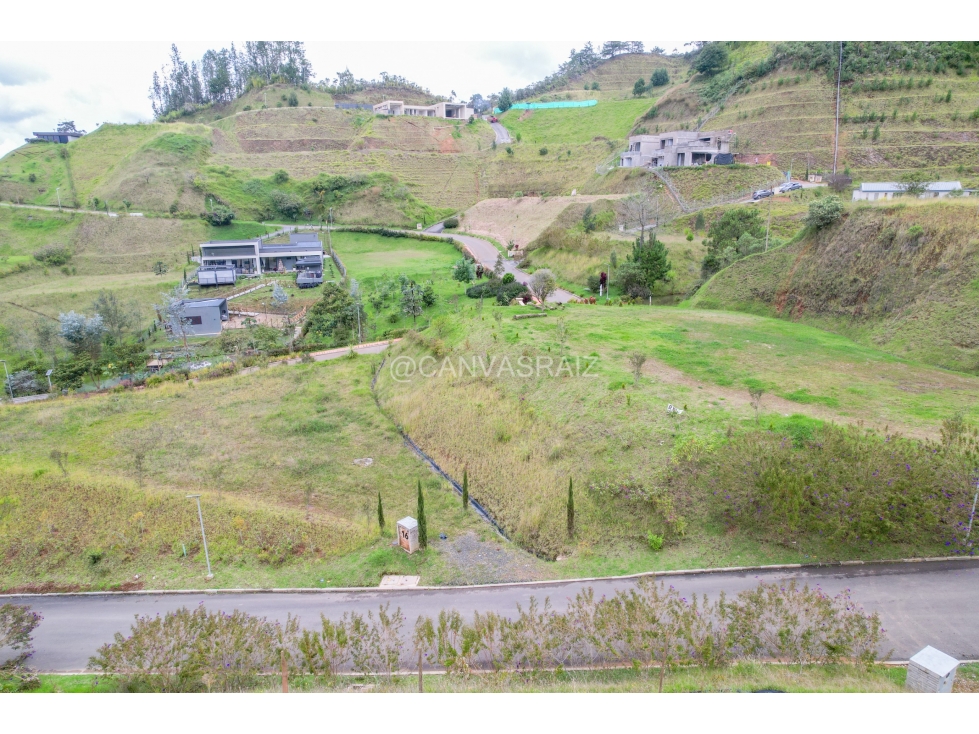 VENTA DE LOTE EN PARCELACIÓN EL RETIRO VEREDA LEJOS DEL NIDO — foto 2