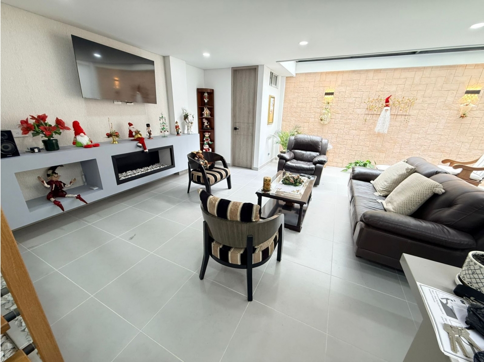 VENTA DE CASA EN UNIDAD CERRADA LLANOGRANDE — foto 6