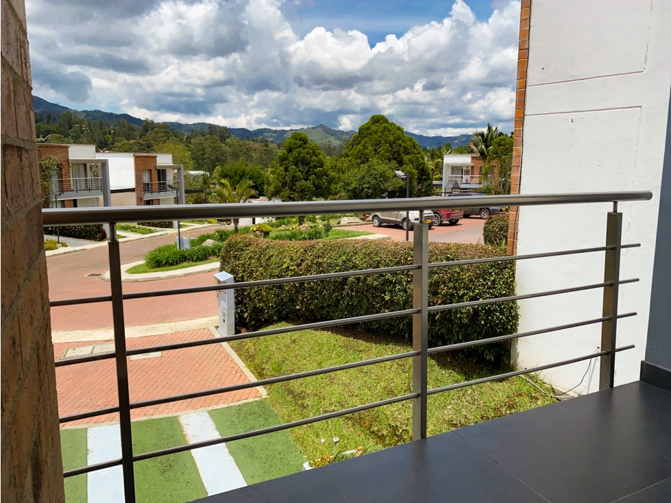 Casa en Unidad Cerrada El Retiro — foto 2