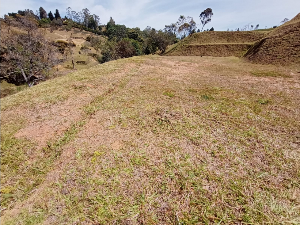 LOTE EN PARCELACIÓN CON ACCESO A LAGO SECTOR AEROPUERTO — foto 3