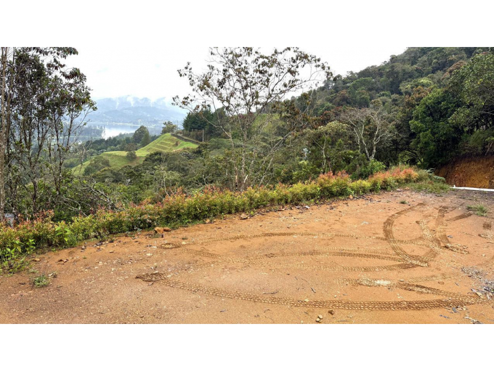 Venta Lote en El Retiro, vista a la represa