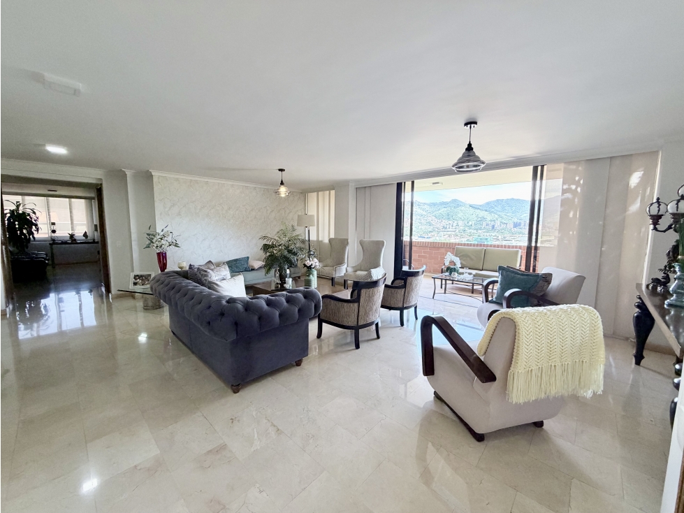 Venta Apartamento en El Poblado en Castropol