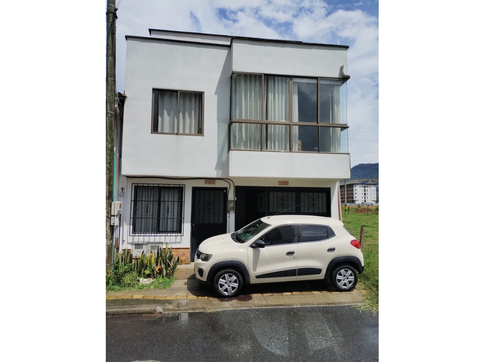 Venta de Casa en Zona Urbana de la Ceja Vivienda e Inversión — foto 2