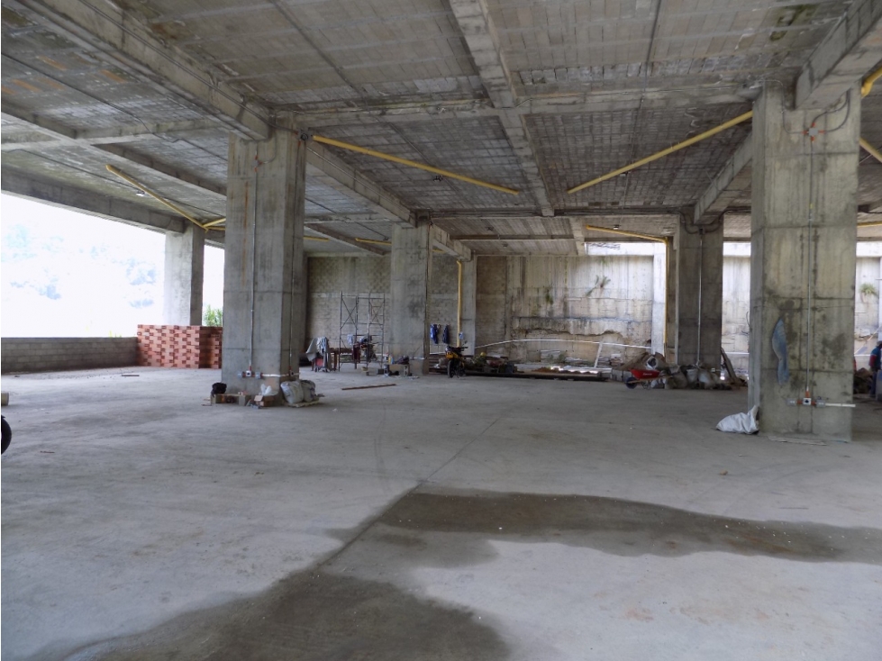 Venta de Bodega Ubicada en la Variante de Caldas - 2