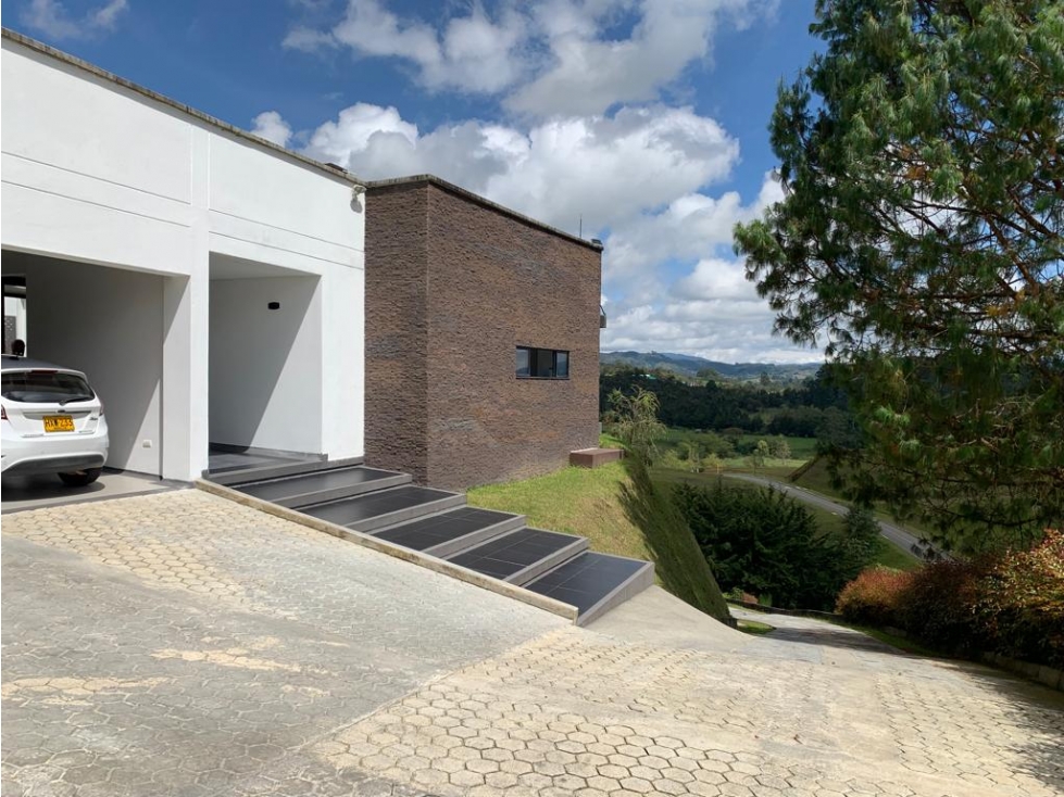 Venta de Casa Campestre En Unidad Cerrada via San Antonio la Ceja — foto 3