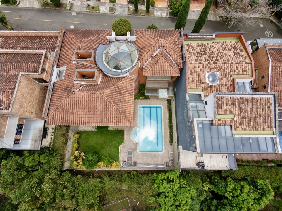 Venta casa en Sabaneta Expectacular — foto 2