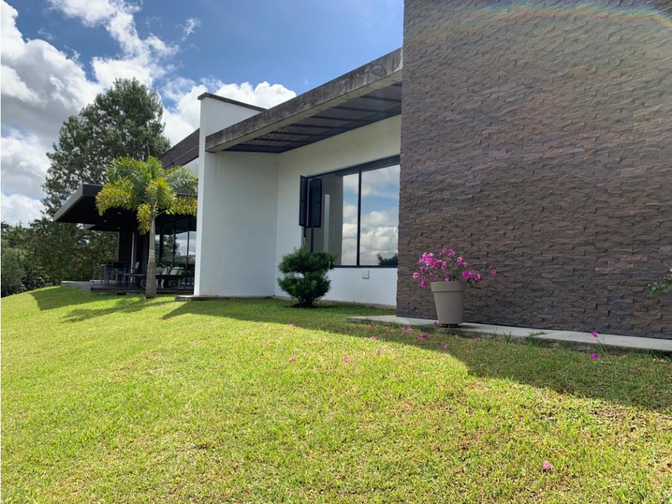 Venta de Casa Campestre En Unidad Cerrada via San Antonio la Ceja — foto 4