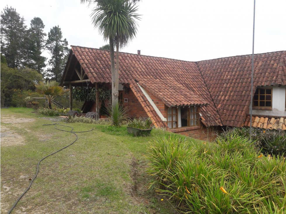 Venta de casa campestre en el Alto de las Palmas