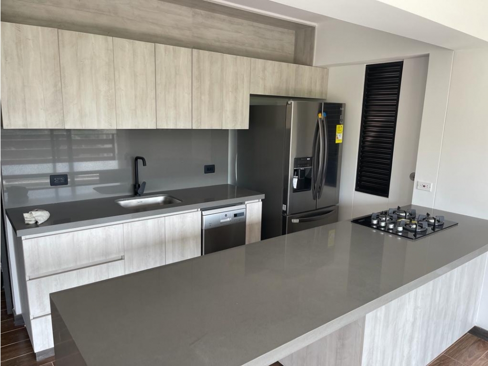 Apartamento Para Estrenar En El Retiro Excelentes Acabados