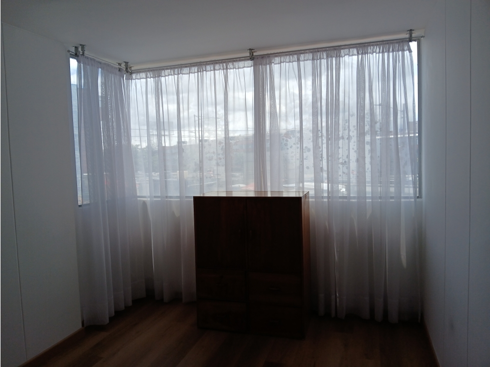 APARTAESTUDIO EN RENTA EN LA CABAÑA — foto 3