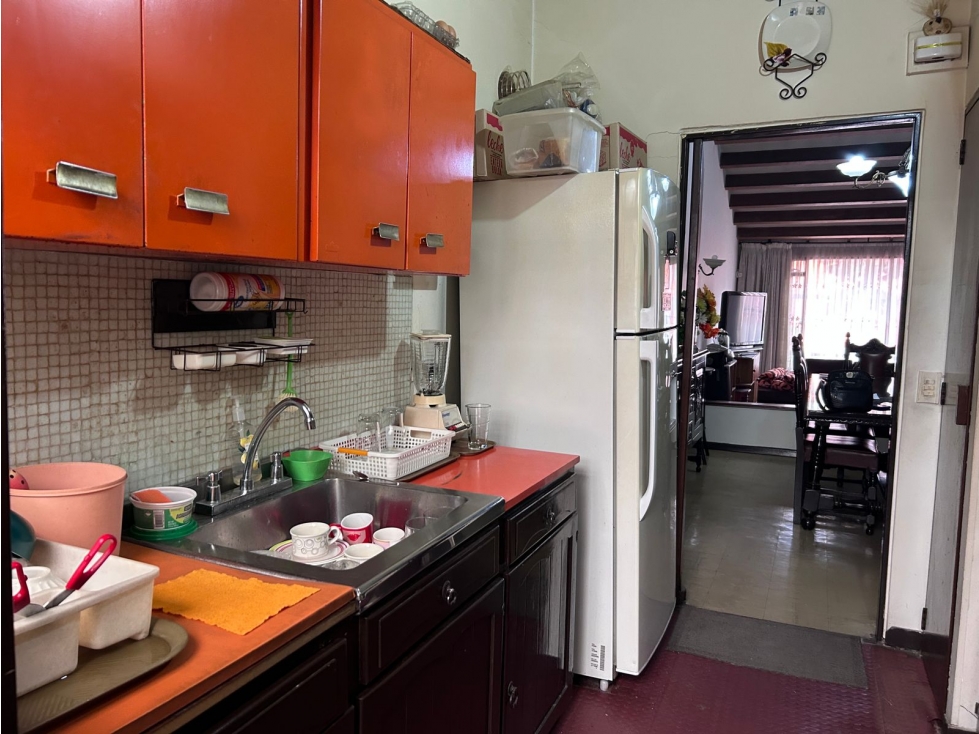 CASA DE BARRIO EN MODELIA — foto 5