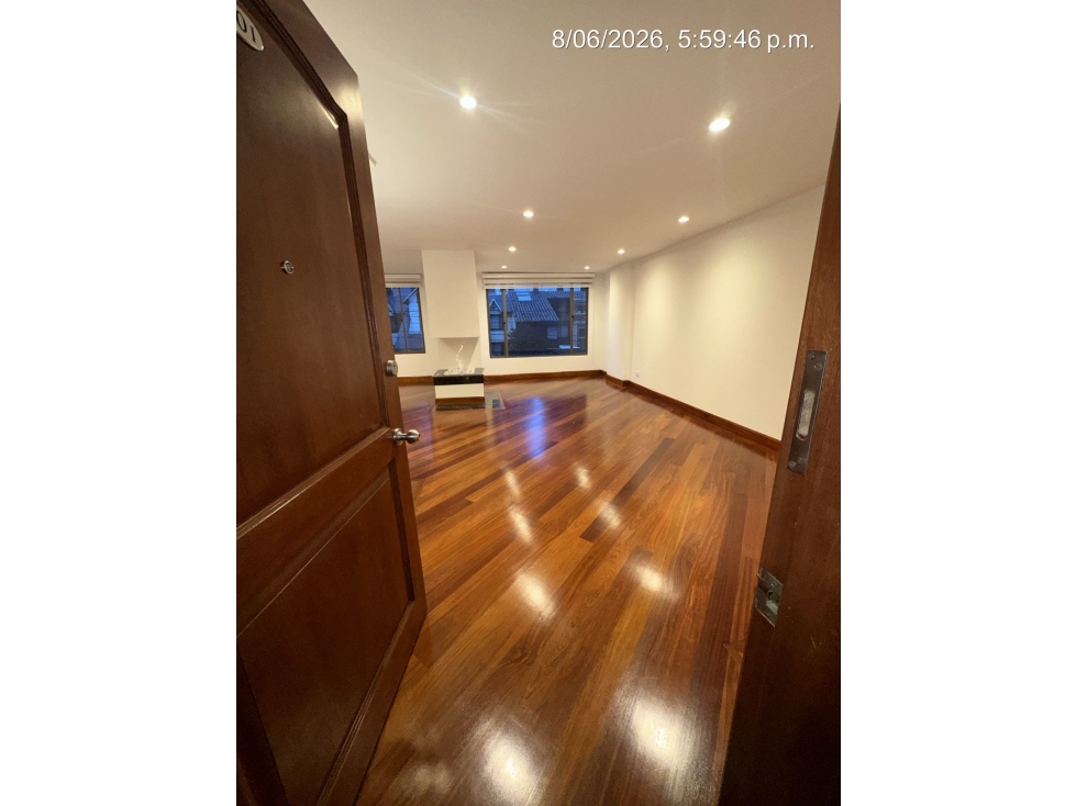 APARTAMENTO REMODELADO EN SANTA BARBARA — foto 2