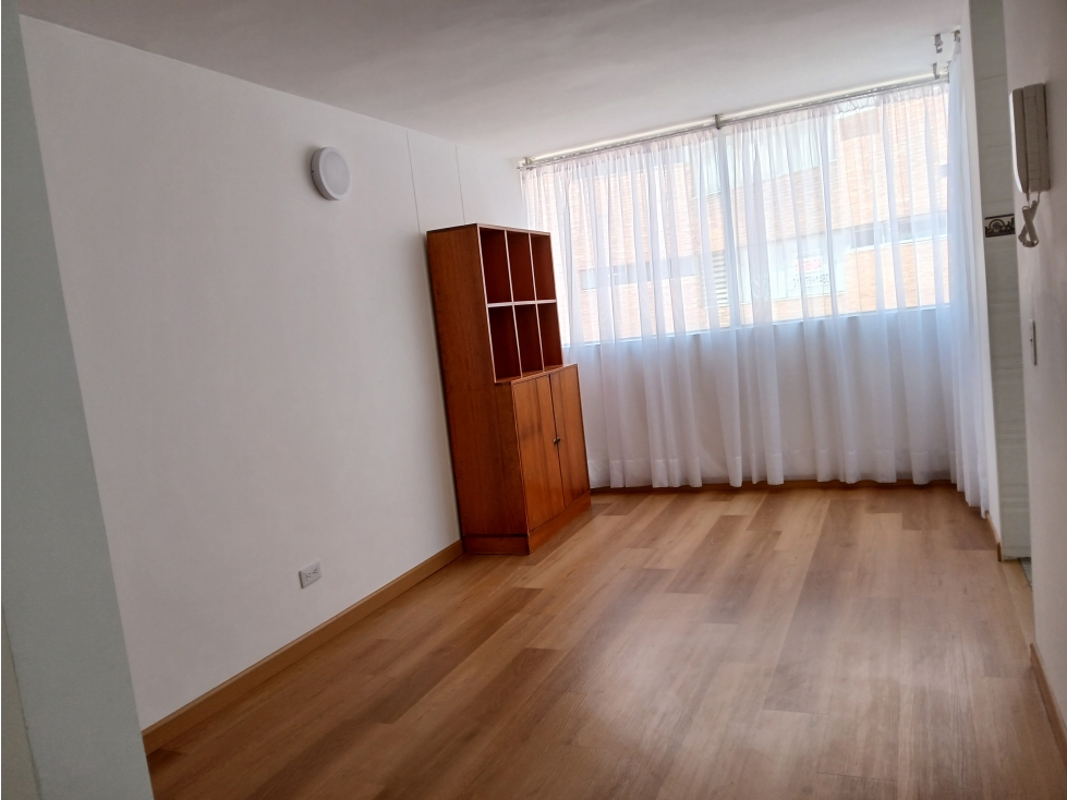 APARTAESTUDIO EN RENTA EN LA CABAÑA — foto 2