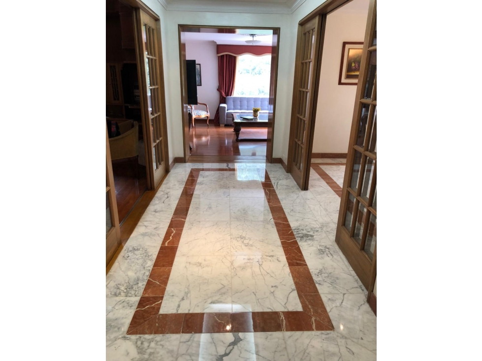 APARTAMENTO EN CHICO ORIENTAL